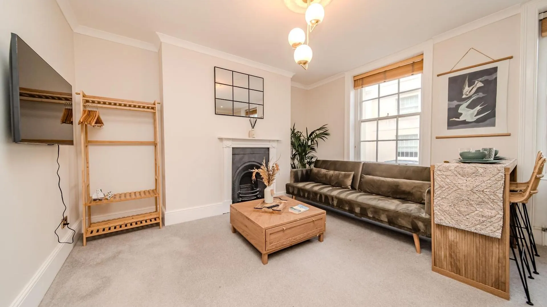 Sunny 1-Bedroom Flat Near The Waves Of Brighton Beach 0*,  Reino Unido